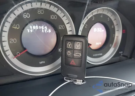 2012 Volvo S60 T5 z USA, uszkodzony, nr VIN YV1622FS3C2114909